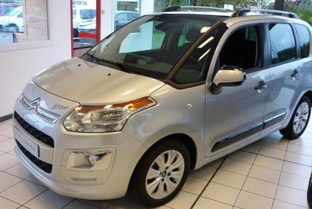 Left hand drive CITROEN C3 PICASSO 1.6 HDI 90 CONFORT